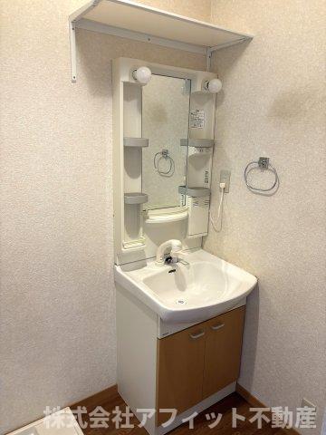 洗面設備　洗髪洗面化粧台