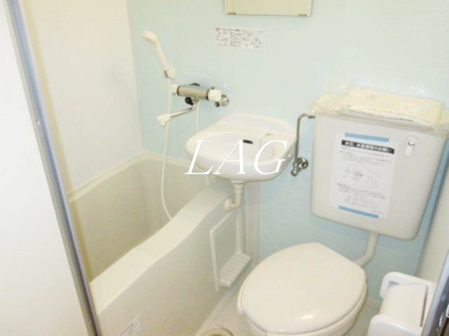 バス・シャワールーム　お風呂です。