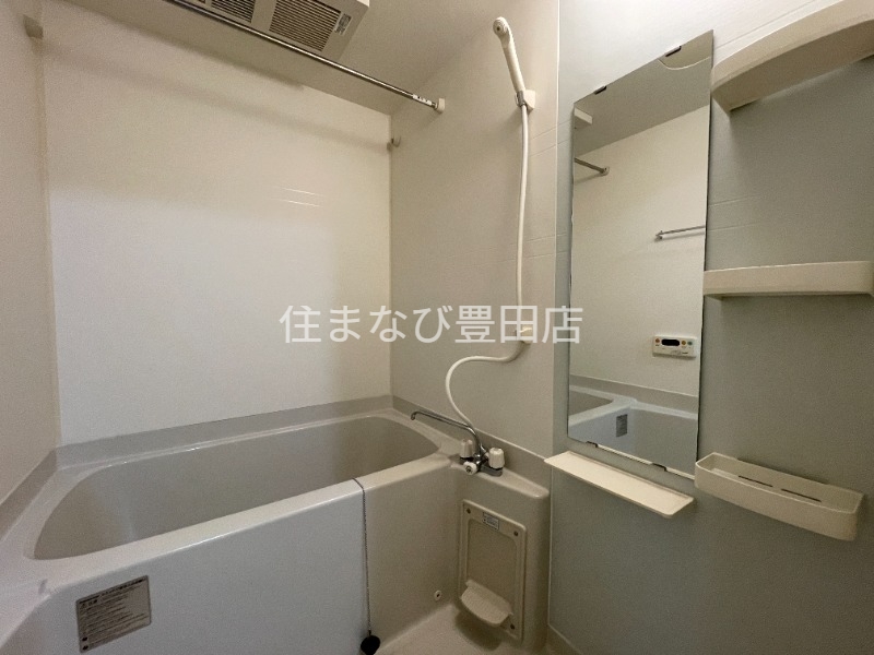 バス・シャワールーム　同型別部屋写真