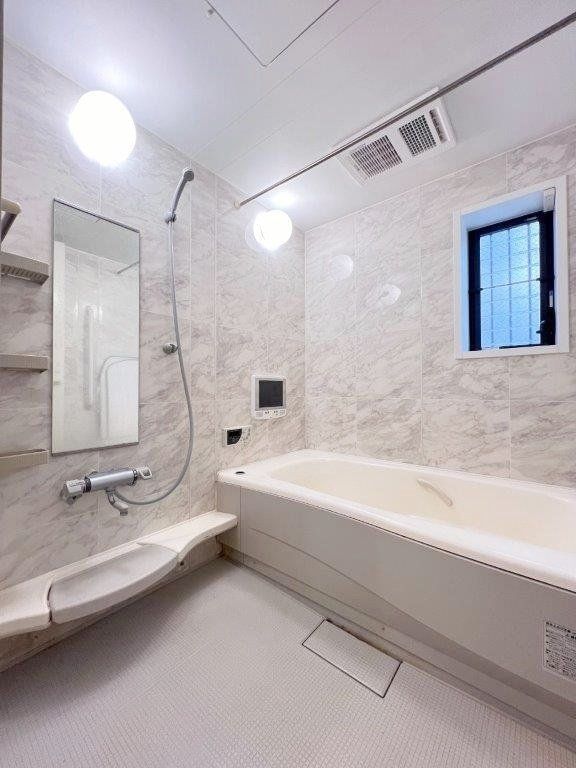 バス・シャワールーム　バス