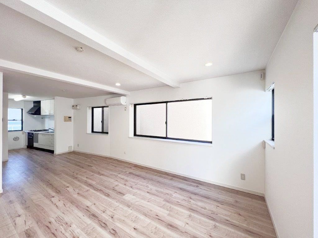 居室・リビング　LDK（約19.6帖）※ハウスクリーニング前の写真です。