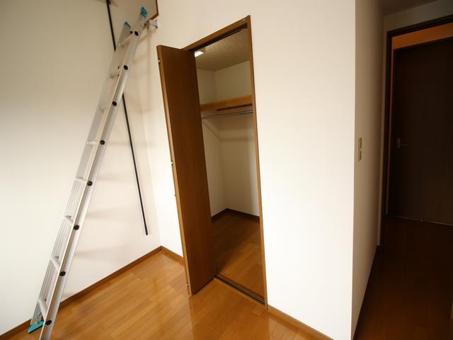 収納　クローゼット