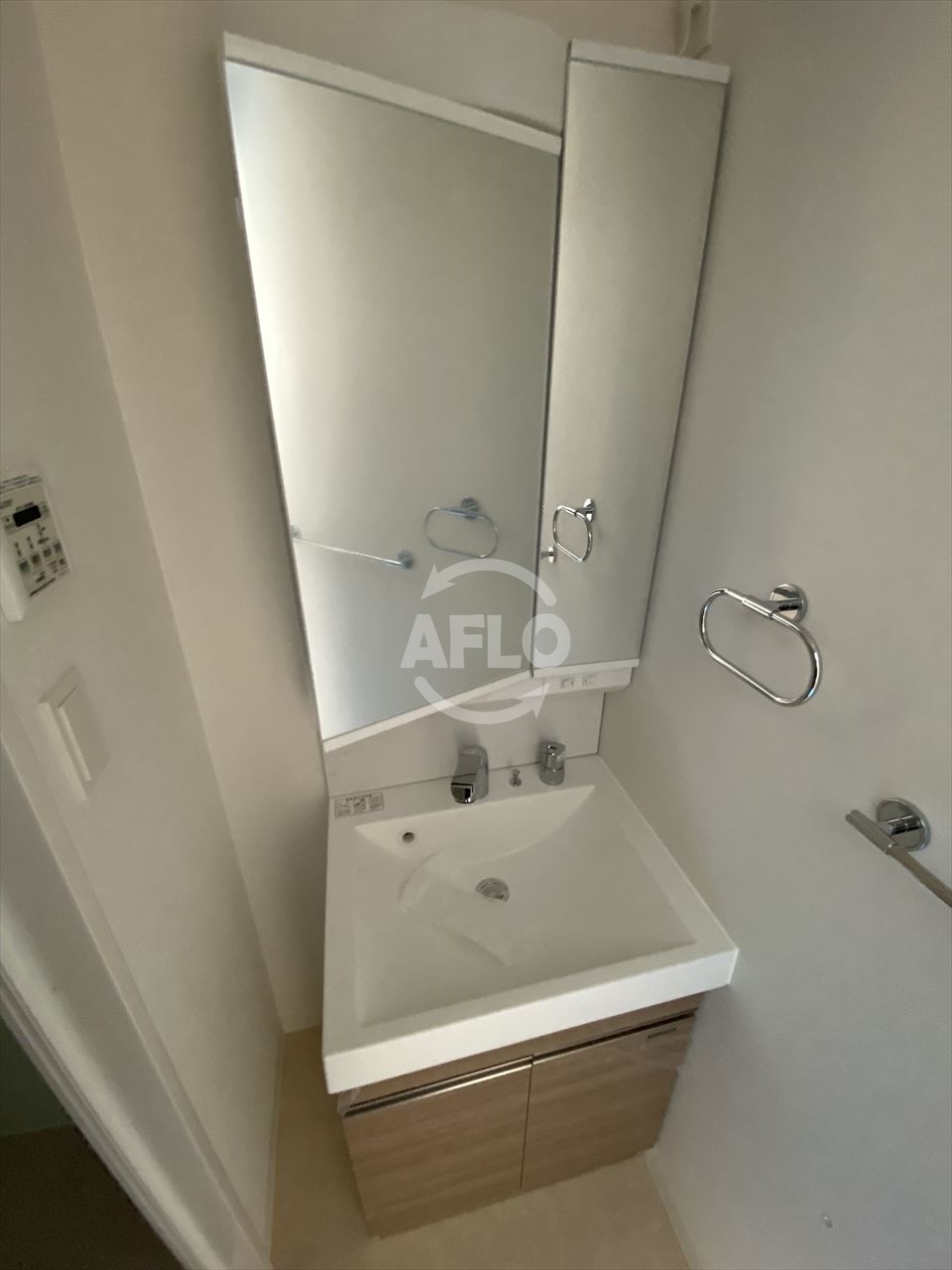 洗面設備　フォーリアライズ玉造フェリス　洗面化粧台