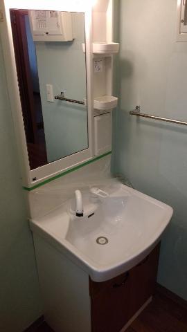 洗面設備　洗髪洗面化粧台