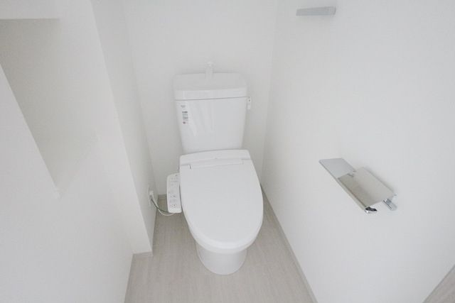 トイレ　お部屋探しは株式会社　タウンハウジング　までお気軽にお問合…