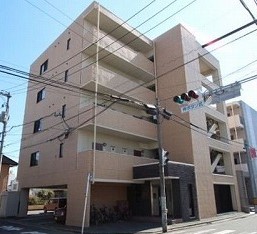 建物外観　落ち着いた雰囲気の外観です