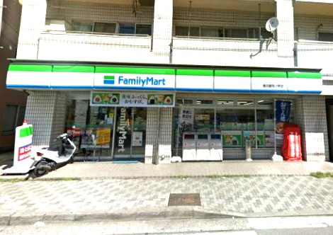 コンビニ　ファミリーマート（コンビニ）まで122m