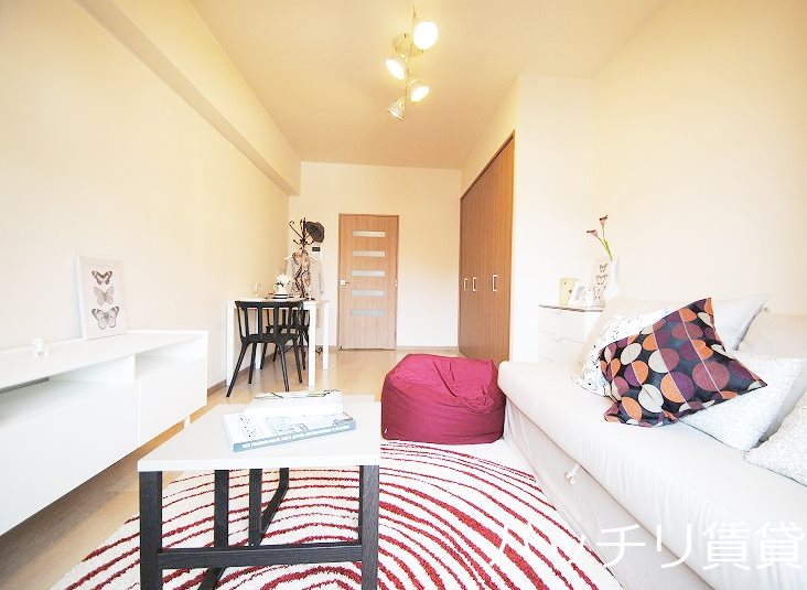 居室・リビング　※同マンション別部屋写真の為、現状優先。