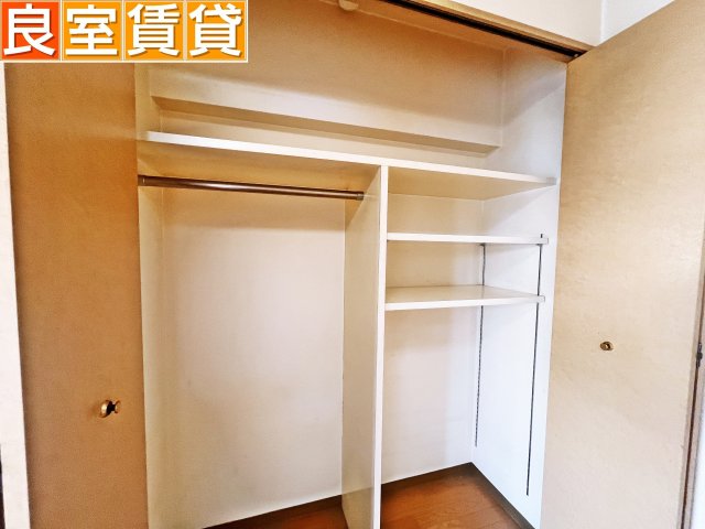 収納　同型タイプの別のお部屋の写真です