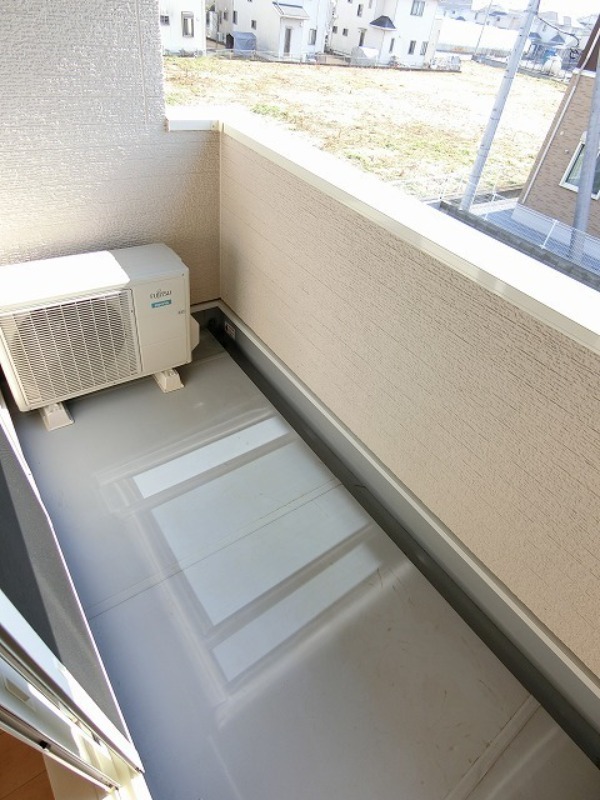 バルコニー　図面と現状に相違がある場合には現状を優先