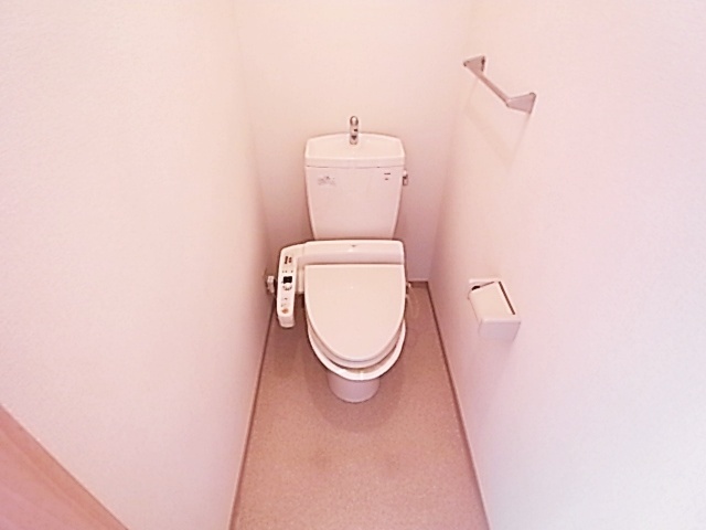 トイレ　シャワートイレ