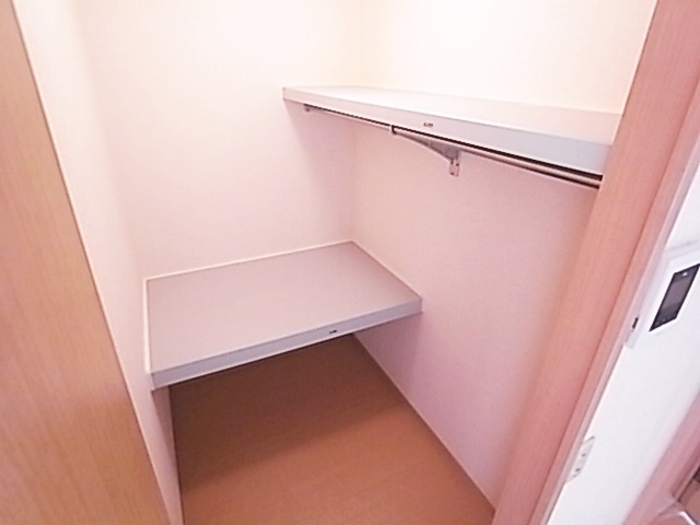 収納　ウォークインクローゼット