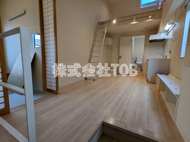 居室・リビング　※クリーニング中の写真※