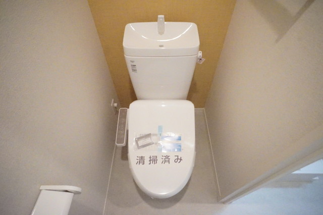 トイレ　洗浄・暖房便座付です！毎日清潔・快適に暮らせますね☆