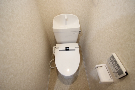 トイレ　※別部屋の写真です