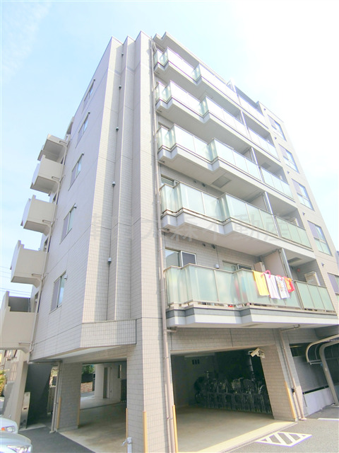 建物外観　外観タイル張り　2013年2月築　RC鉄筋コンクリート造地上