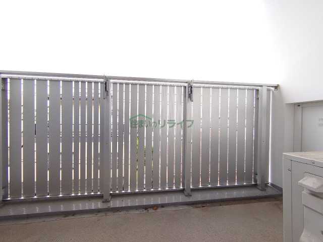 バルコニー　プラウドフラット中野