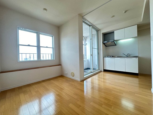 その他部屋・スペース　※参考写真※南東向き洋室9.7帖☆クローゼットがあります♪お