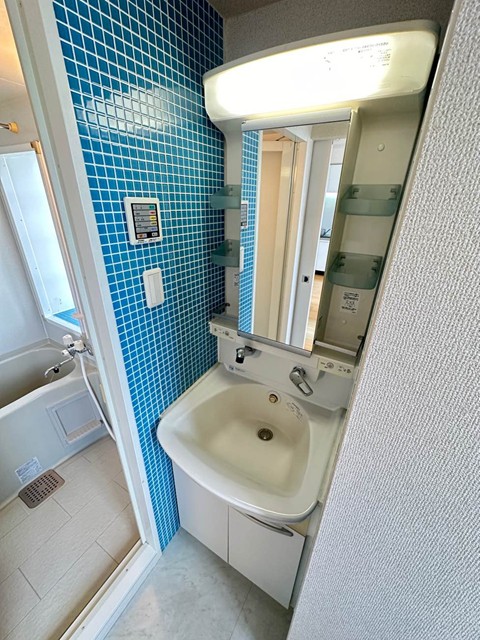 洗面設備　※参考写真※独立洗面台付きで朝の準備もらくらく♪お化粧すると