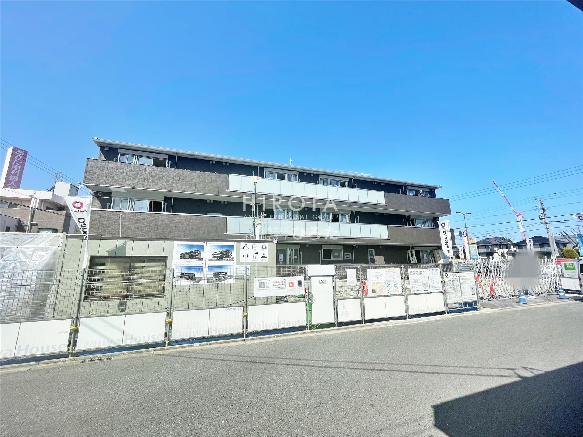 建物外観　※建築中