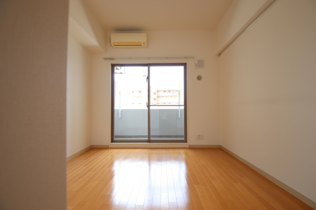 居室・リビング　※別室の参考写真の為、現況優先です。