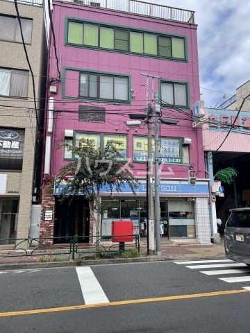 コンビニ　ファミリーマート青戸４丁目店（コンビニ）まで1073m