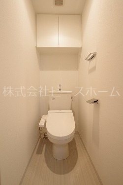 トイレ　※別号室参考写真