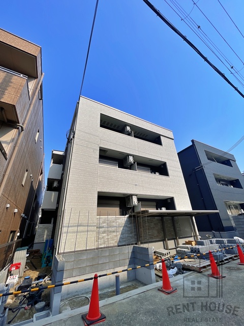 建物外観　外観（建設中）