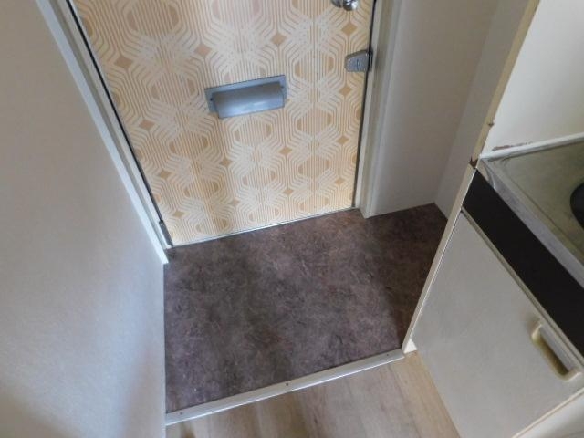 玄関　ダブルロックの玄関