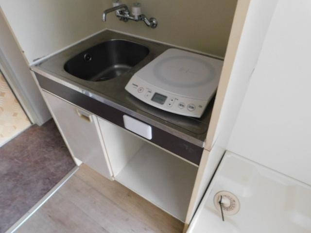 キッチン　ＩＨコンロついてますよ。