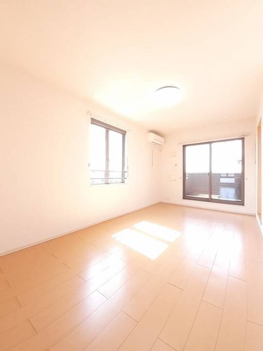 居室・リビング　リビング