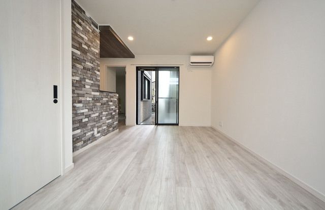 居室・リビング　居間です