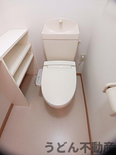 トイレ　うどん県のお部屋探しはうどん不動産へ うどんちゃんとLINE