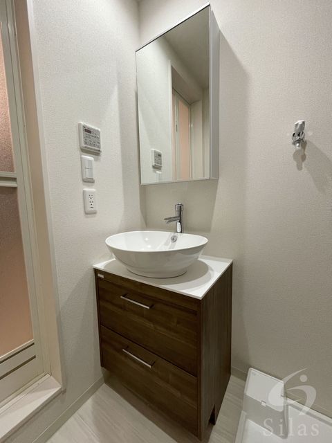 洗面設備　同仕様