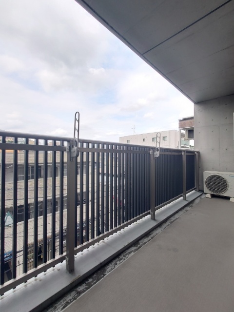 バルコニー　広いバルコニー