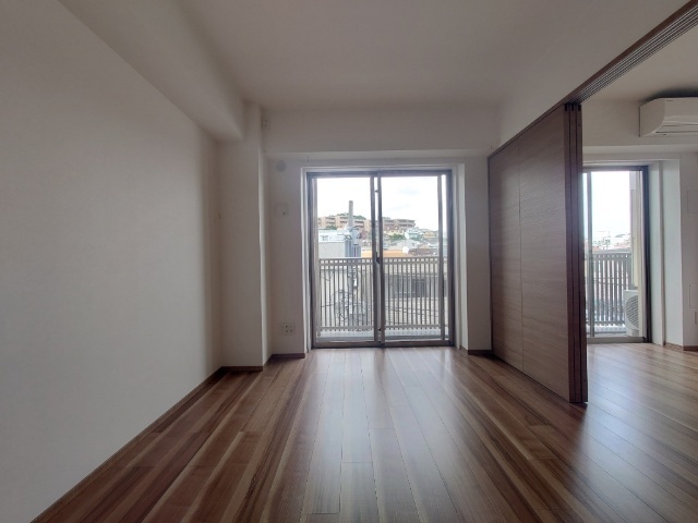 その他部屋・スペース　６．１帖の広い洋室