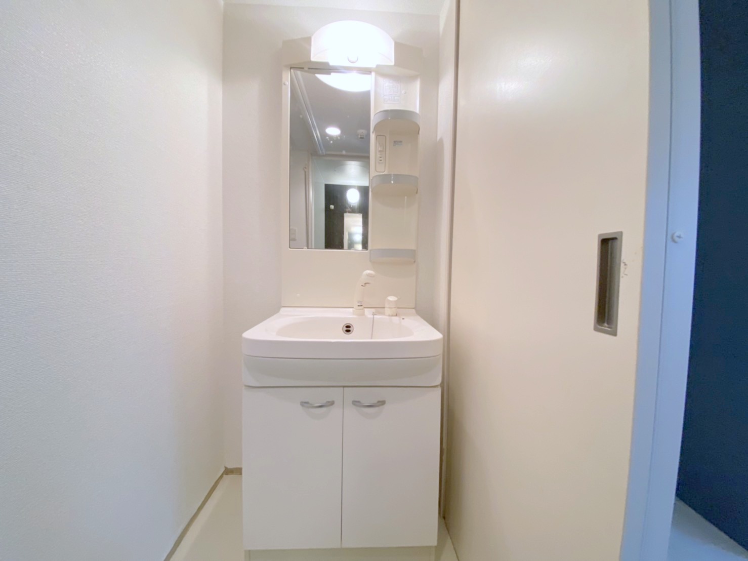 洗面設備　シャンプードレッサーです☆