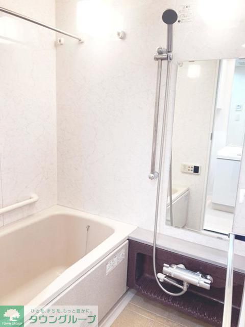 バス・シャワールーム　※写真は同タイプ住戸です。