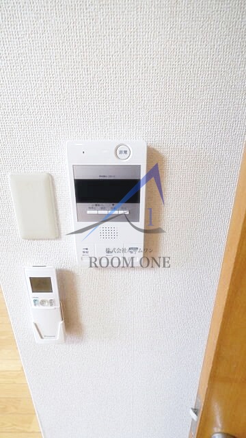 セキュリティ　モニター付きインターホンです。