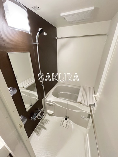 バス・シャワールーム　嬉しい浴室乾燥機付き♪