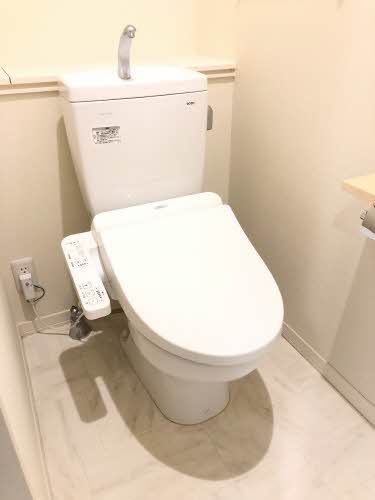 トイレ　トイレ