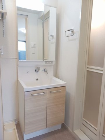 洗面設備　脱衣スペースもあります