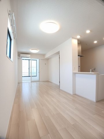 居室・リビング　ゆったりとした居間です