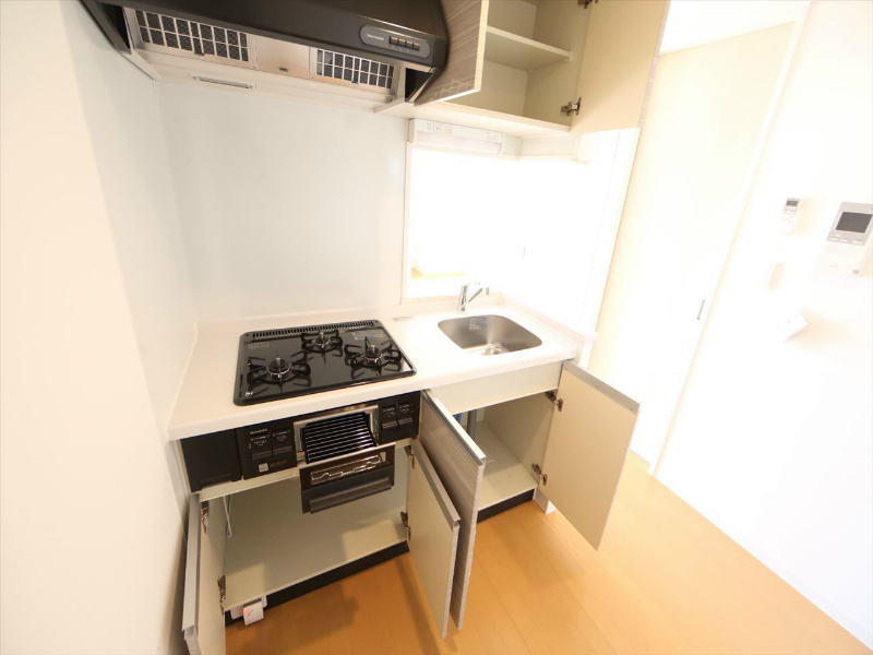 キッチン　カウンターキッチン（ガス3口コンログリル付）