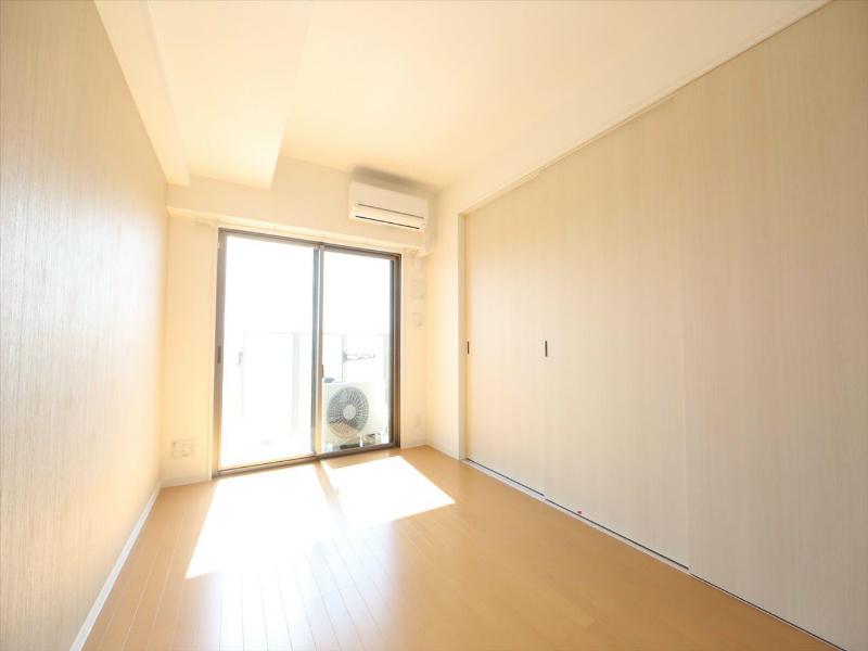 バルコニー　ＬＤＫ9.7帖　エアコン完備　南面バルコニー