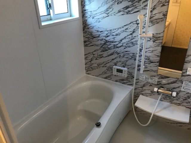 バス・シャワールーム　浴室（浴室換気乾燥機）