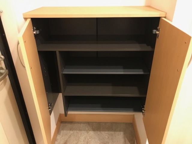 玄関　玄関収納