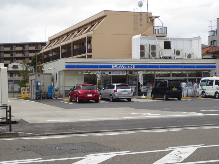 コンビニ　ローソン川崎四谷上町店（コンビニ）まで498m