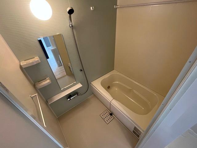 バス・シャワールーム　バス（イメージ）