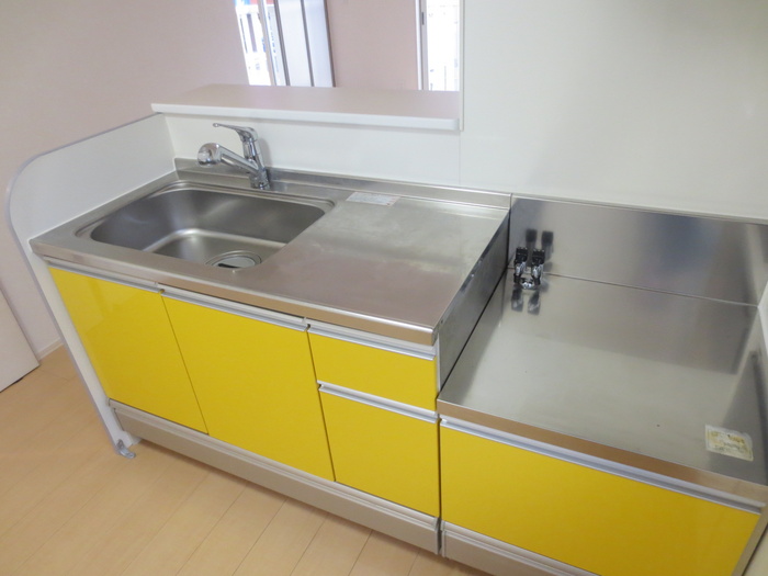 キッチン　反転タイプの別のお部屋になります